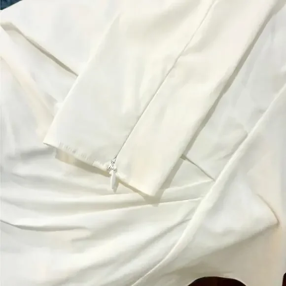 Lafayette 148 New York Ivory Fitted Asymmetrical Wrap Blouse Size 4 NWT 🤍 - Picture 5 of 10